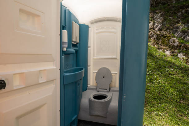 Portable Toilet Options We Offer in Clermont, IN